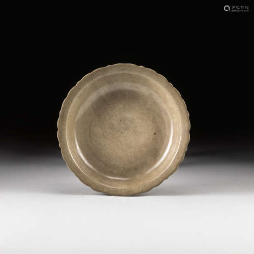 Ming Antique Changsha Ware Celadon Dish