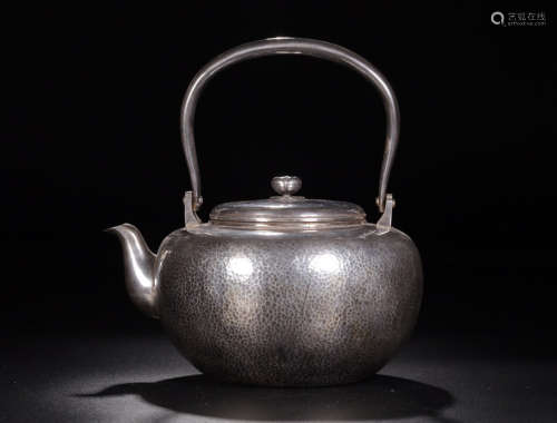 A SHOWA ZONGYI MAKR SILVER WATER POT