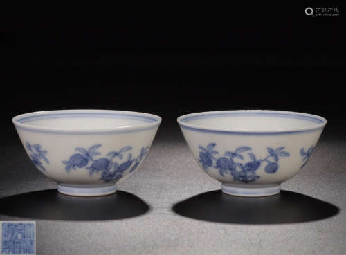 PAIR BLUE AND WHITE FLORAL PATTERN CUPS