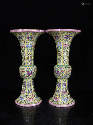 17-19TH CENTURY, A FAMILLE ROSE GU VASE, QING DYNASTY