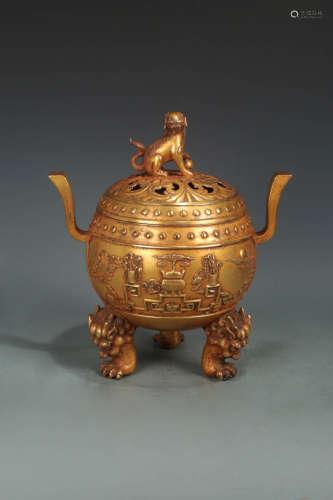 14-16TH CENTURY, AN OLD TIBETAN AUSPICIOUS ANIMAL DESIGN GILT BRONZE CENSER, MING DYNASTY