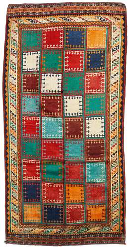 GABBEH, GASCHGAI. 1. Drittel 20.Jh. Zustand B/C. 268 x 134cm. Publiziert: