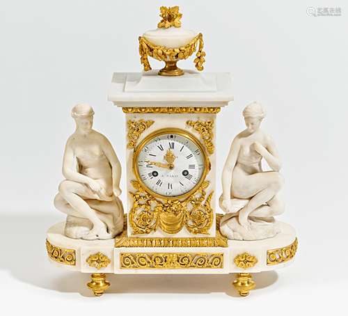 PENDULE STYLE LOUIS XVI. Paris. Bez. Le Roy. Weißer Marmor, Alabaster, vergoldete