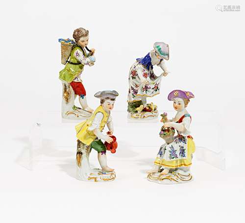 VIER GÄRTNERKINDER. Meissen. Porzellan, farbig und gold staffiert. H. 12-14cm. Schwertermarke,