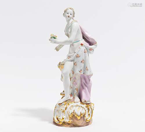 ALLEGORIE DES FRÜHLINGS. Meissen. Porzellan, farbig und gold staffiert. H.22,5cm. Schwertermarke.