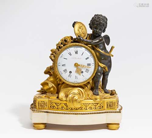 PENDULE MIT AMOR STIL LOUIS XVI. Paris. Th. Berthoud. Weißer Marmor. Bronze vergoldet und tlw.