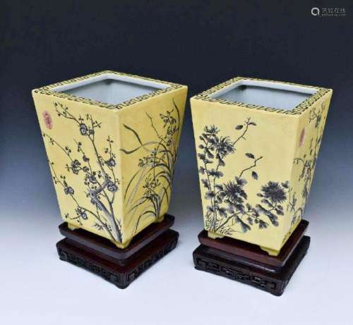 PAIR OF DAYAZAI SQUARE FLOWER POTS ON STAND