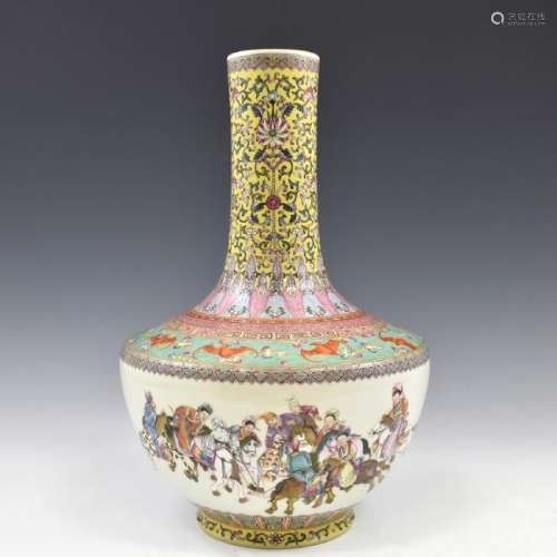 QIANLONG FAMILLE ROSE IMMORTALS REWARD VASE