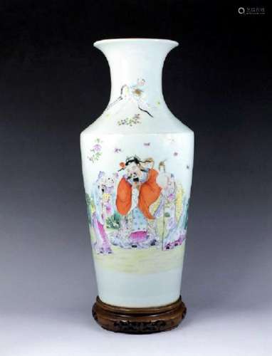 A FINE 19TH C FAMILLE ROSE VASE W/ STAND