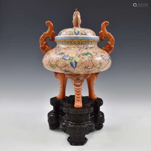 JURENTANG FAMILLE ROSE & GILT PORCELAIN CENSER ON STAND