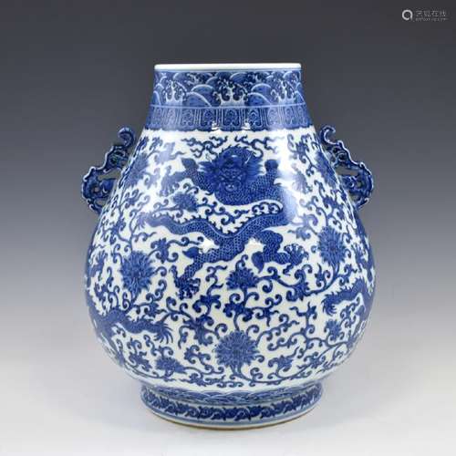 BLUE & WHITE DRAGON & WRAPPED FLORAL ZUN VASE