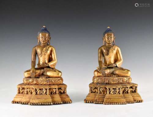 PAIR OF QING DYNASTY GILT BRONZE SEATED BUDDHAS