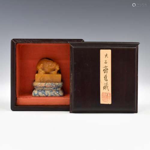 QING CARVED TIANHUANG SEAL IN PROTECTIVE BOX