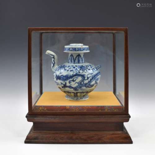 YUAN BLUE & WHITE TEA POT IN DISPLAY CASE