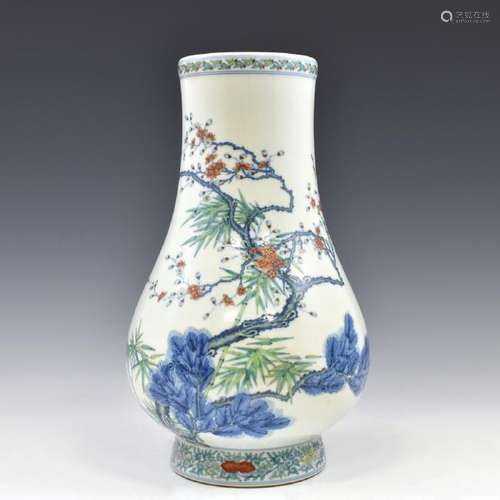 YONGZHENG DOUCAI PORCELAIN BEAKER VASE