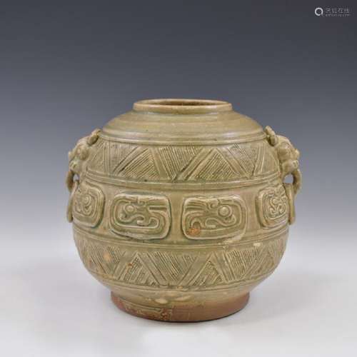 CHINESE YUE WARE ROUND JAR