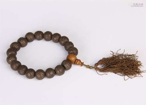 CHINESE SANDALWOOD BEAD BUDDHIST BRACELET