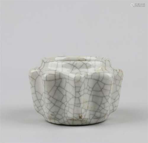 CHINESE PORCELAIN GE GLAZE WATER POT