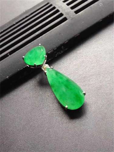 18K WHITE GOLD DIAMOND NATURAL JADEITE PENDANT