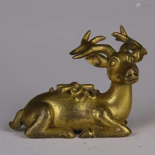 CHINESE GILT BRONZE COUCHING DEER PAPER WEIGHT