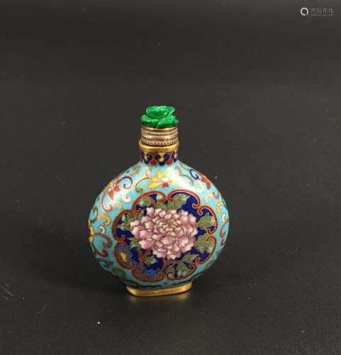 A gilt/enamell cloisonne snuff bottle