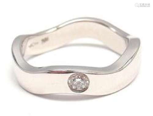 HEARTS ON FIRE 18k WHITE GOLD DIAMOND CURVED RING