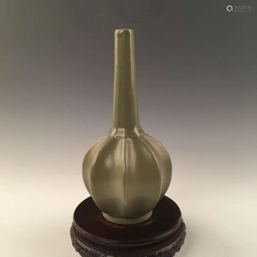 Chinese Teadust Glazed Melon-Shape  Bottle