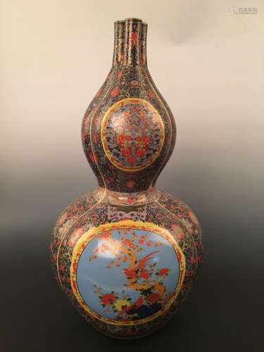 Famille Rose Gourd Vase with Yongzheng Mark
