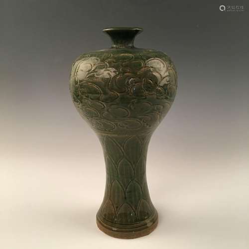 Chinese Yaozhou Kiln Vase