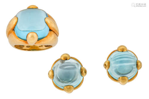 A blue topaz ring and earring suite