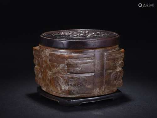 A Jade Cong with Carved Cover and Base