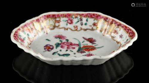 Property of a gentleman - an 18th century Chinese famille rose spoon tray, decorated with flowers,