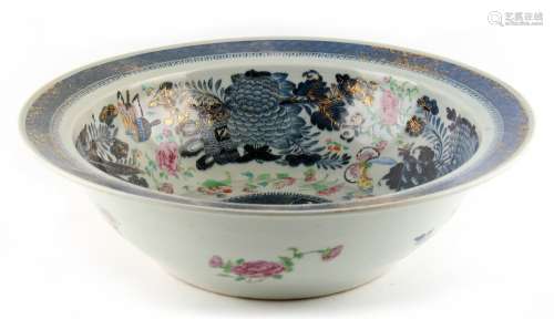 Property of a deceased estate - an 18th century Chinese blue & white & famille rose wash bowl,
