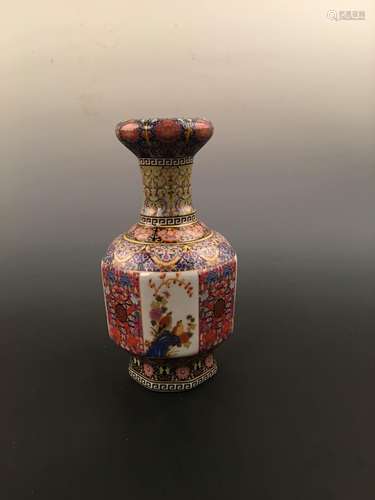 Chinese Porcelain Galic Vase