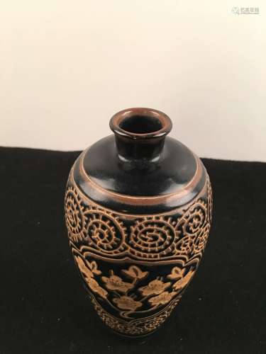 Chinese Ci Zhou Ware Porcelain Plum Vase