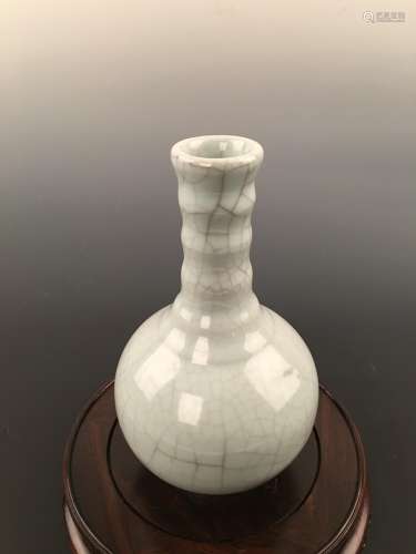 Chinese Ge Ware Vase