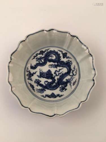 Chinese Blu&White Dragon Dish