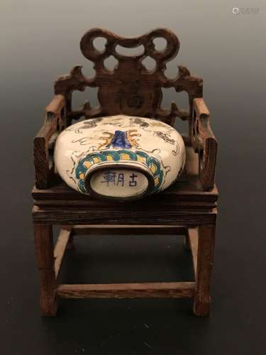 Chinese Cloisonne Snuff Bottle With