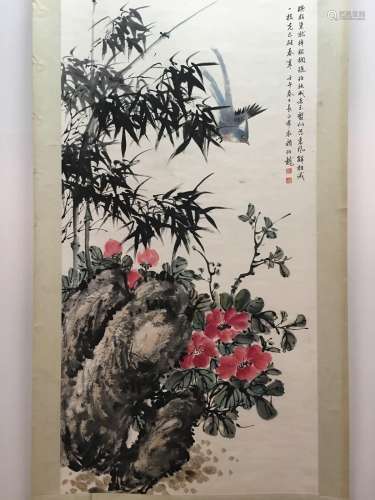Hanging Scroll of Painting of Flowers and Bamboos and A Bird with Yan Bolong Mark
