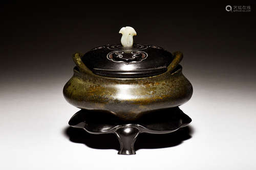 BRONZE CAST TRIPOD CENSER WITH WOODEN LID AND STAND