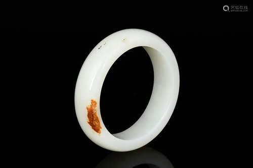 HETIAN WHITE JADE ROUND BANGLE WITH CERTIFICATE