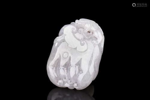 JADEITE CARVED 'FINGERED CITRINE' ORNAMENT WITH CERTIFICATE