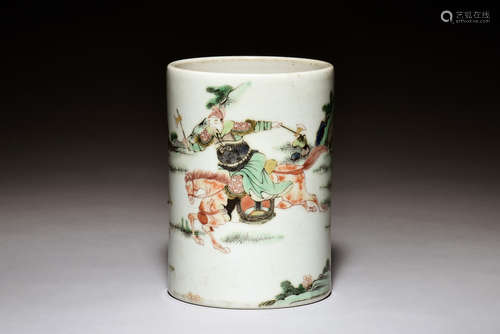 WUCAI 'WARRIORS' BRUSH POT