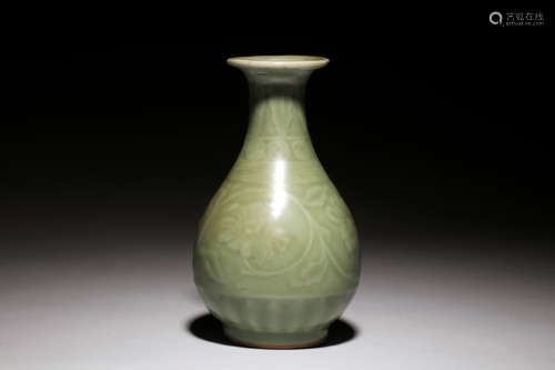 LONGQUAN WARE IMPRESSED FLOWER VASE