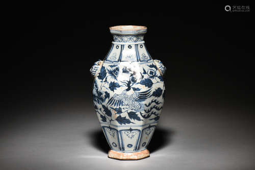 BLUE AND WHITE OCTAGONAL 'CRANES' VASE