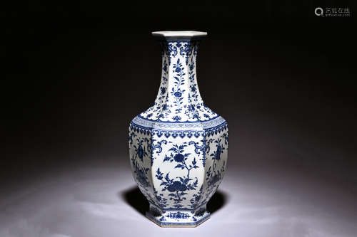 BLUE AND WHITE HEXAGONAL 'FLOWERS' VASE