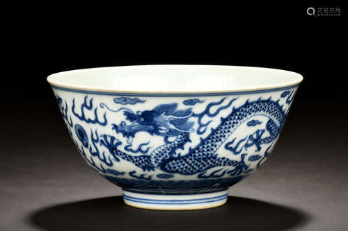 BLUE AND WHITE 'DRAGON' BOWL