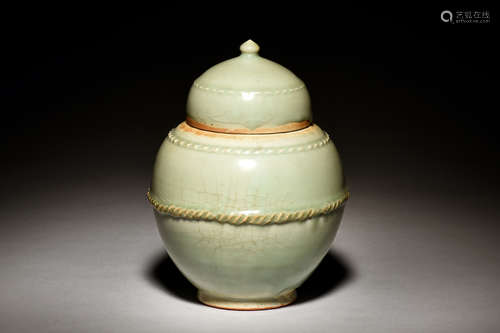 CELADON GLAZED JAR WITH COVER