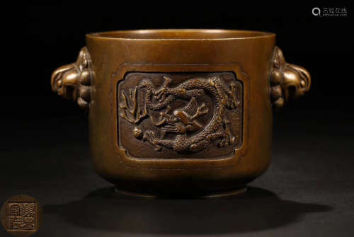A BRONZE CASTED DOUBLE EAR CENSER