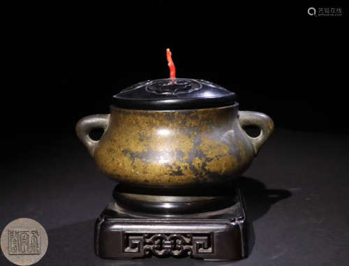 A ZITAN WOOD CARVED DOUBLE EAR CENSER